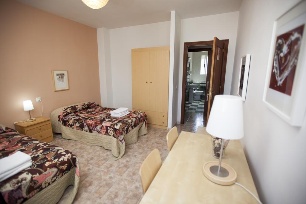 Apartamento Turistico La Ribera Del Marco Caces Værelse billede
